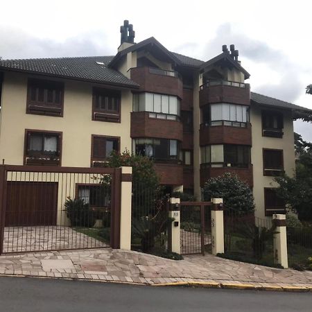Charme Apartamento Centro De Gramado Bagian luar foto