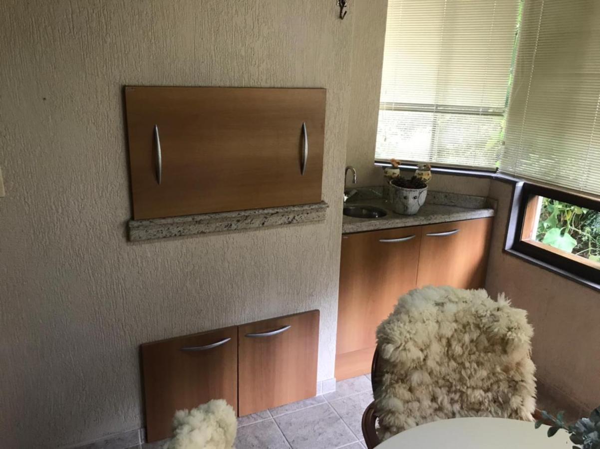 Charme Apartamento Centro De Gramado Bagian luar foto