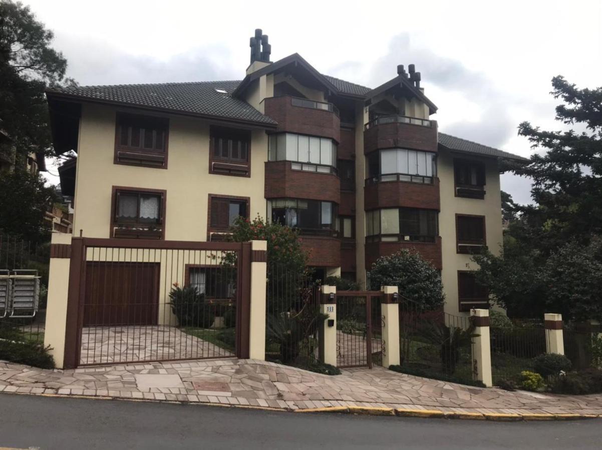Charme Apartamento Centro De Gramado Bagian luar foto